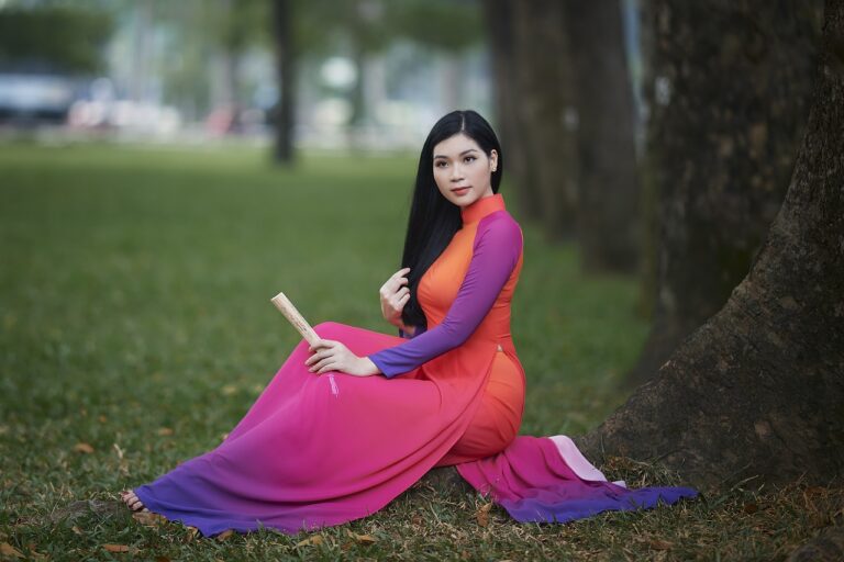 Fashion and Mental Wellbeing: Dressing for Confidence and Comfort